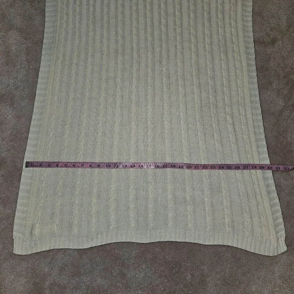 NTBAY Ivory Cable Knit Throw Blanket 30x42